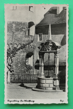 AK Regensburg / 1930-1940er Jahre / Am Wiedfang / Brunnen Gebäude